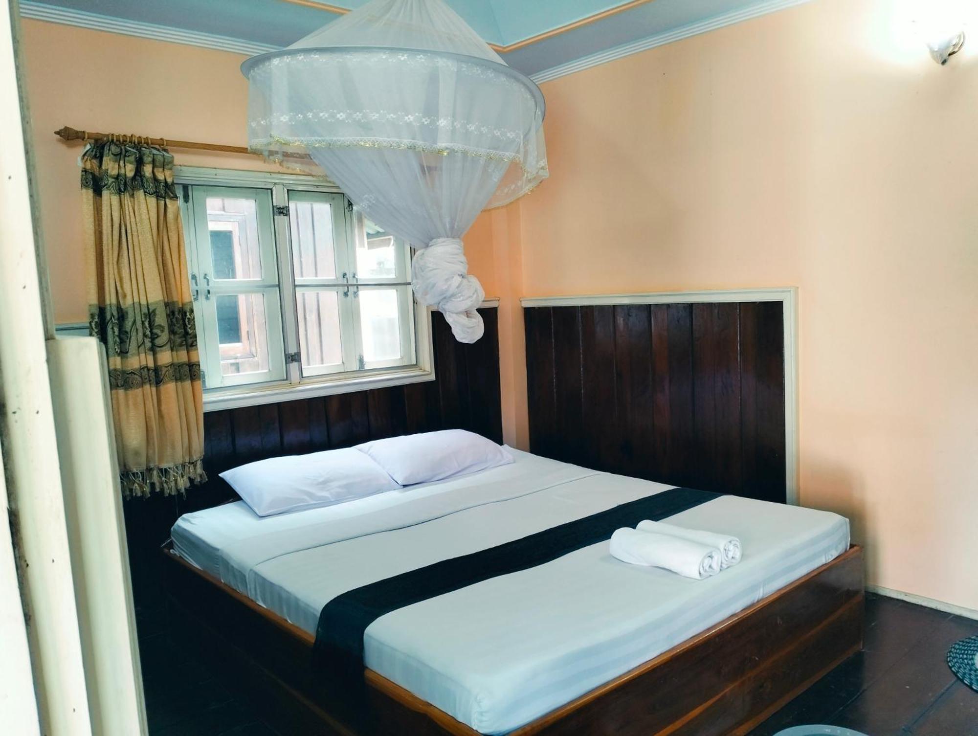 Pan Guest House Donkhone Ban Donsom Kültér fotó