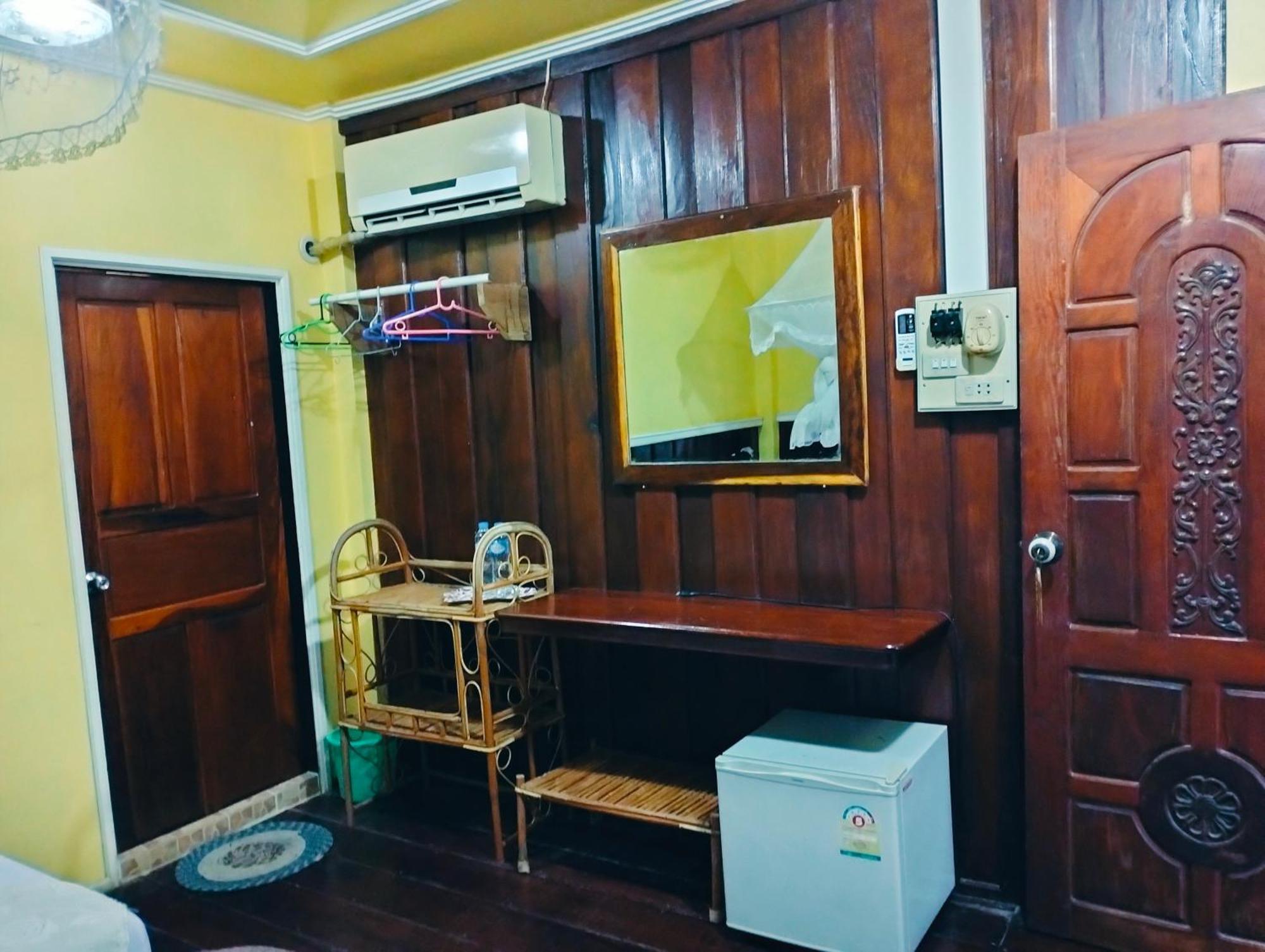 Pan Guest House Donkhone Ban Donsom Kültér fotó